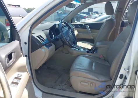 2010 Toyota Highlander Se V6 из США, поврежденный, VIN 5TDKK3EH8AS016786